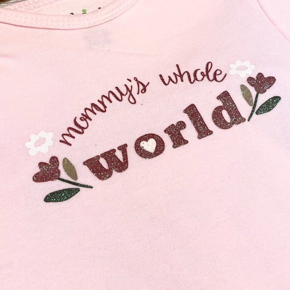 NWT Baby 3pc MOMMY’S WHOLE WORLD Onesie Set - Picture 6 of 7